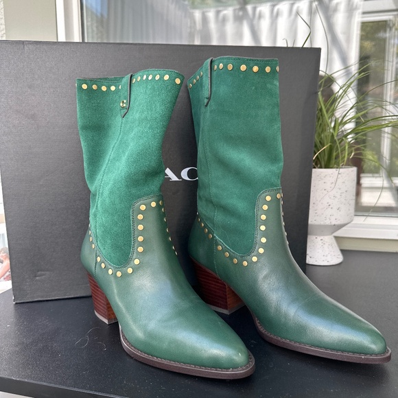 Coach Boots - Picture 1 of 2